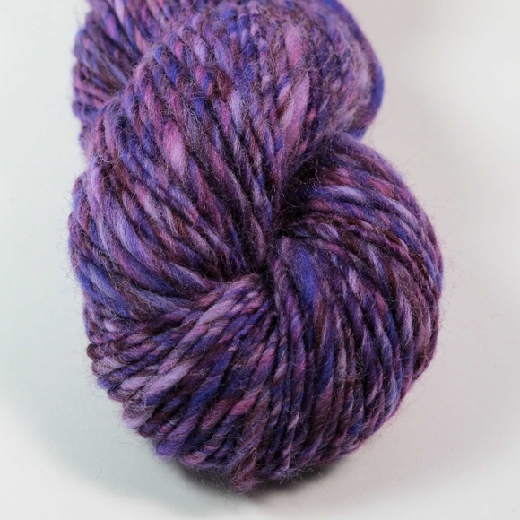 Merino Wool Handspun Yarn Single Ply 7427 - Picture 2 of 3